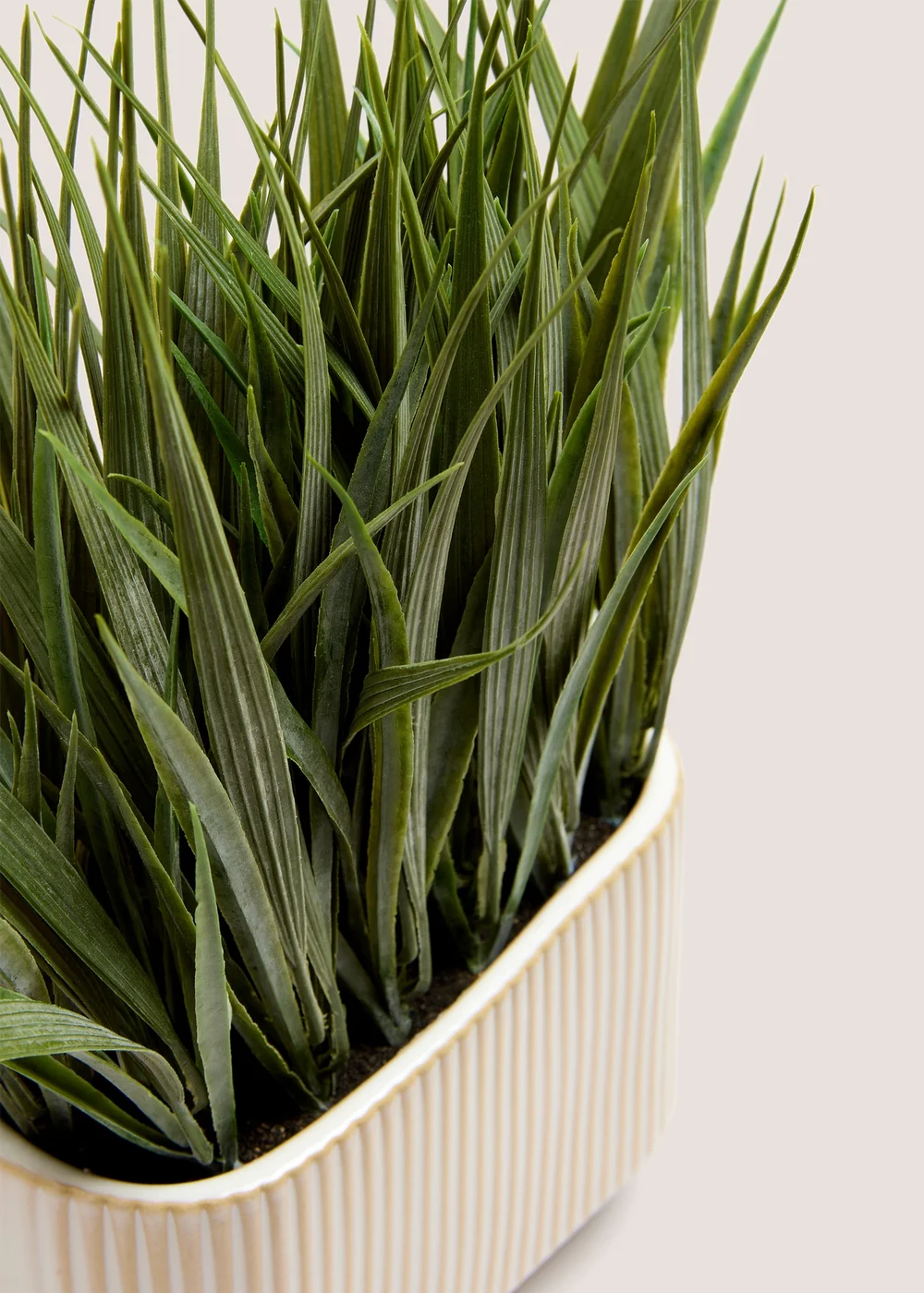 Grass Ribbed Pot (35cm x 35cm x 20cm) Image 2