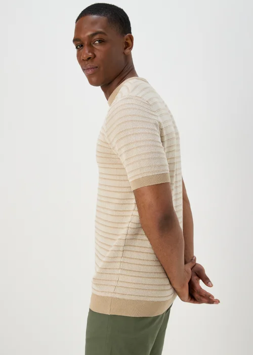 Stone Textured T-Shirt - S Image 2