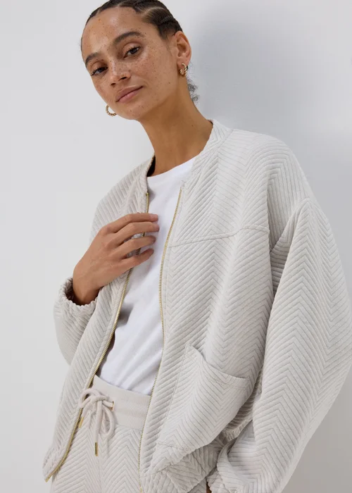 Oatmeal Quilted Bomber Jacket - S Image 3