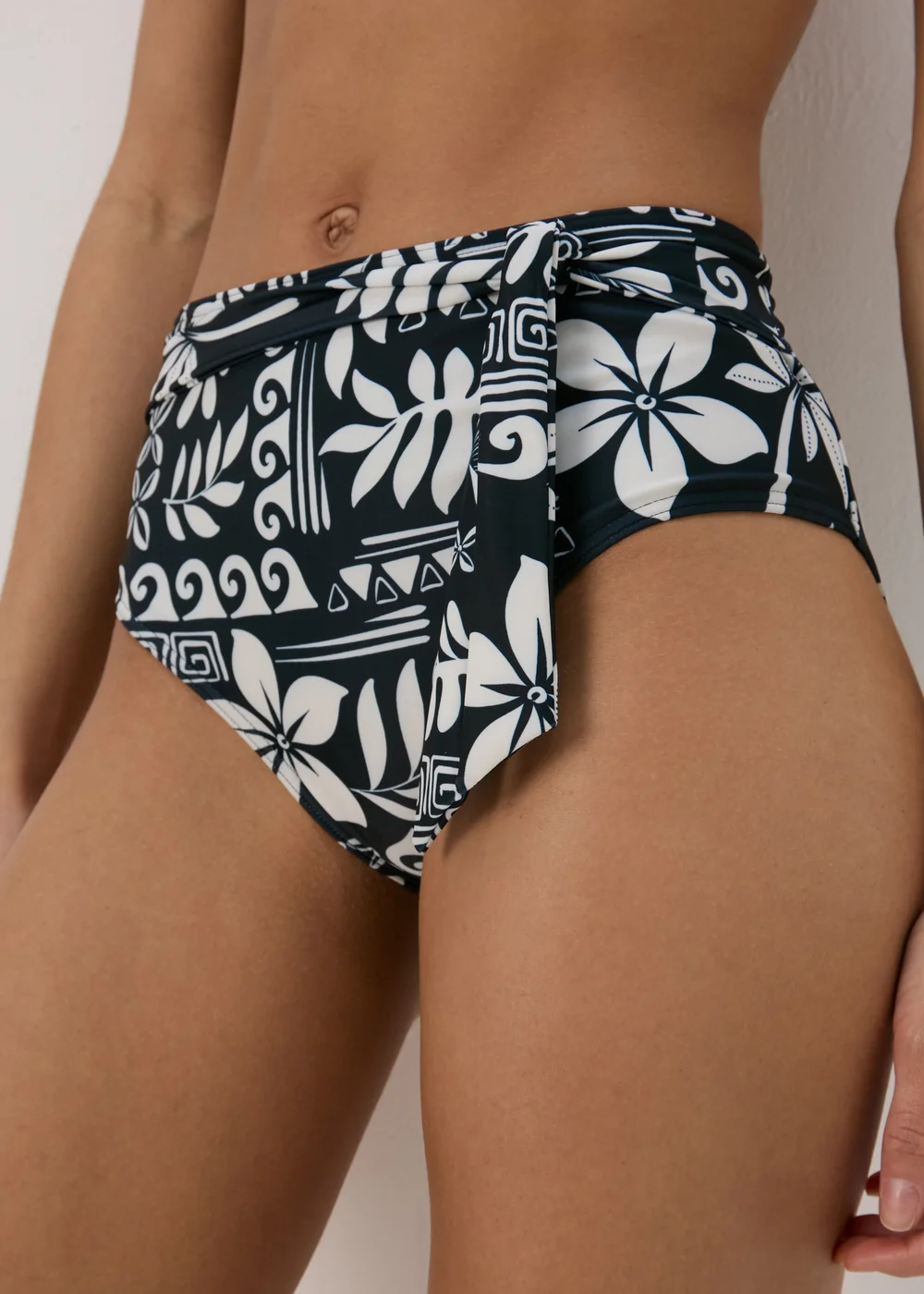 Black & Cream Tile Print High Waisted Bikini Briefs - 8 Image 3