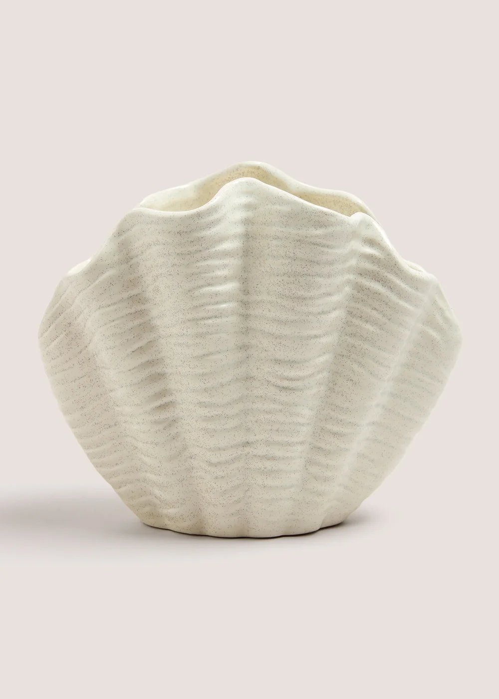 White Shell Vase (18.2cm x 12.5cm x 22cm) Image 1