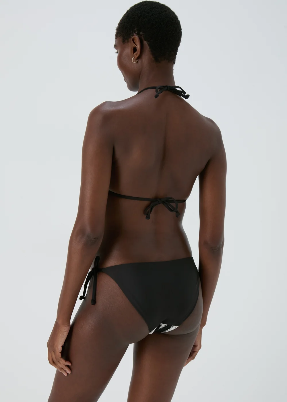 Black & Cream Crochet Bikini Bottoms - Size 6 Image 2