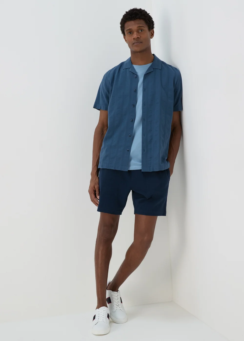 3 Pack Navy Blue & White Plain T-Shirt - S Image 5