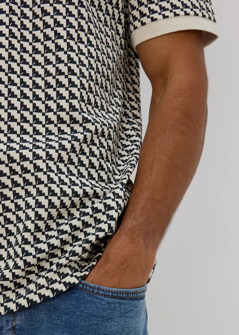 Ecru Stairs Grid Pattern Polo T-Shirt - Small Image 5