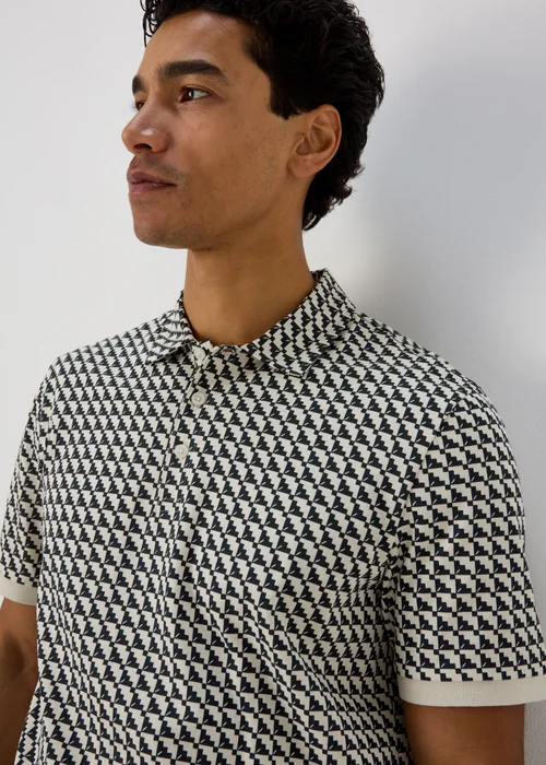 Ecru Stairs Grid Pattern Polo T-Shirt - Small Image 3