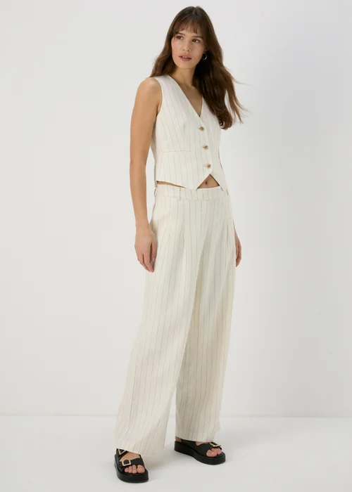 Et Vous Cream Pinstripe Linen Waistcoat - 8 Image 4