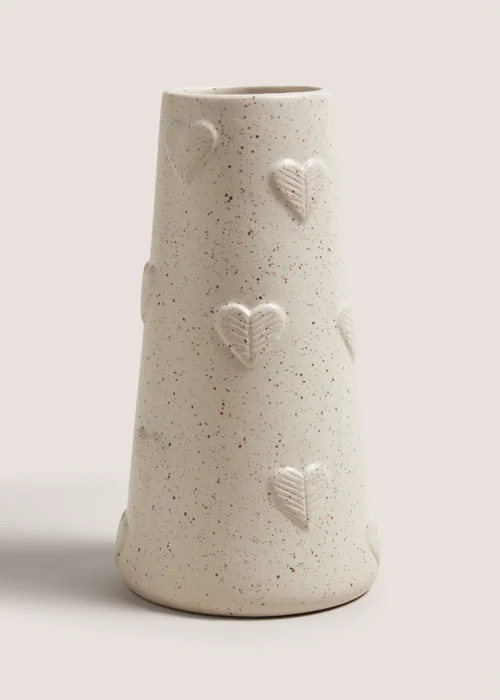 Beige Cottage Heart Embroidered Vase
(21.5cm x11.3cm x 11.3cm) Image 1
