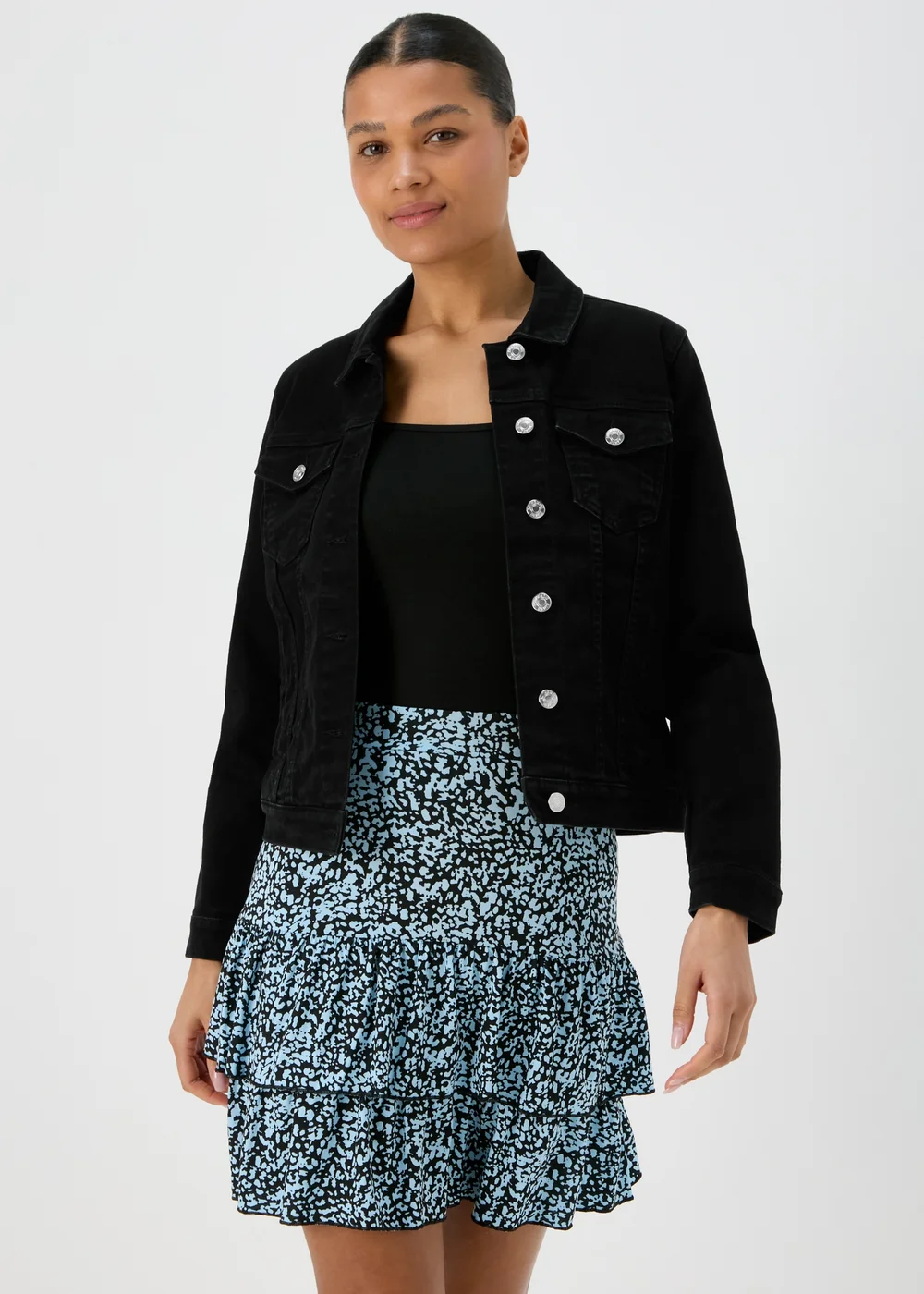Black Denim Jacket - 8 Image 1