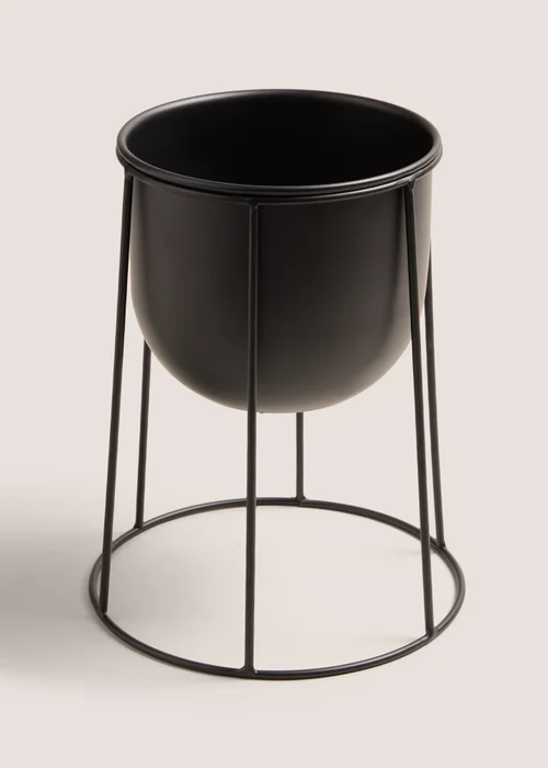 Black Metal Planter Image 1