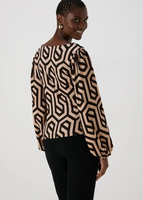 JDY Monochrome Knot Top - Size 8 Image 2