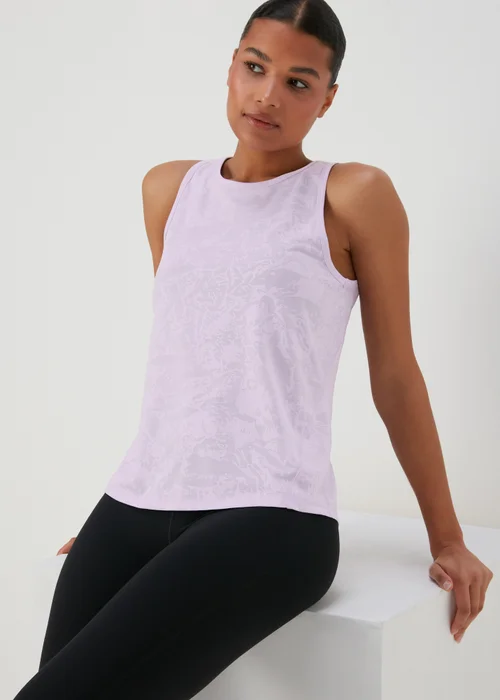 Souluxe Lilac Jacquard Vest - S Image 4