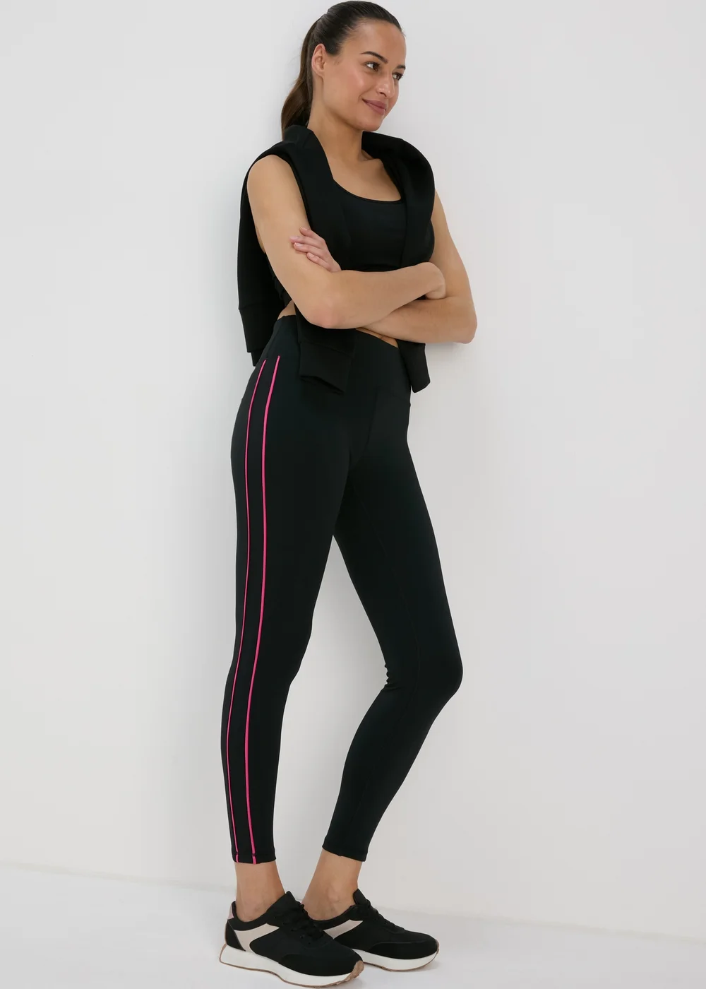 Souluxe Black & Pink Side Stripe Leggings - 8 Image 4