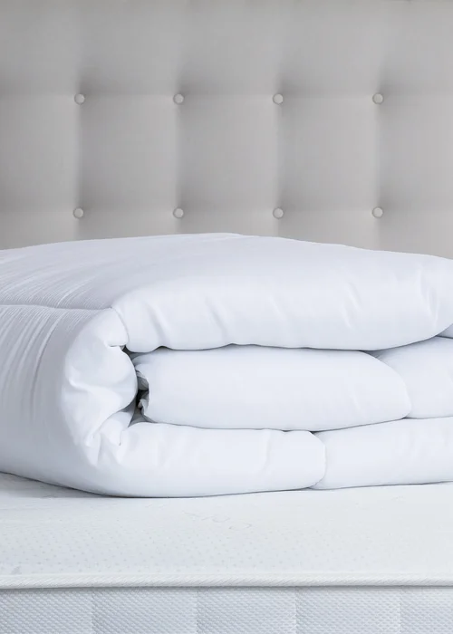 Slumberdown Cool Summer Nights Duvet (4.5 Tog) - Single Image 2