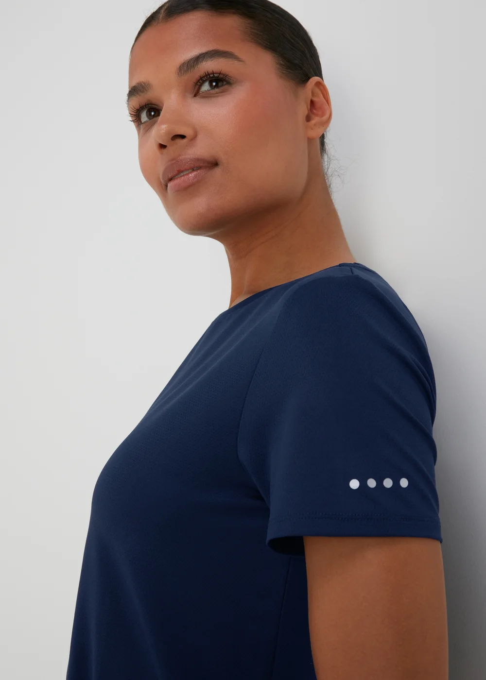 Souluxe Navy Blue Plain T-Shirt - S Image 3