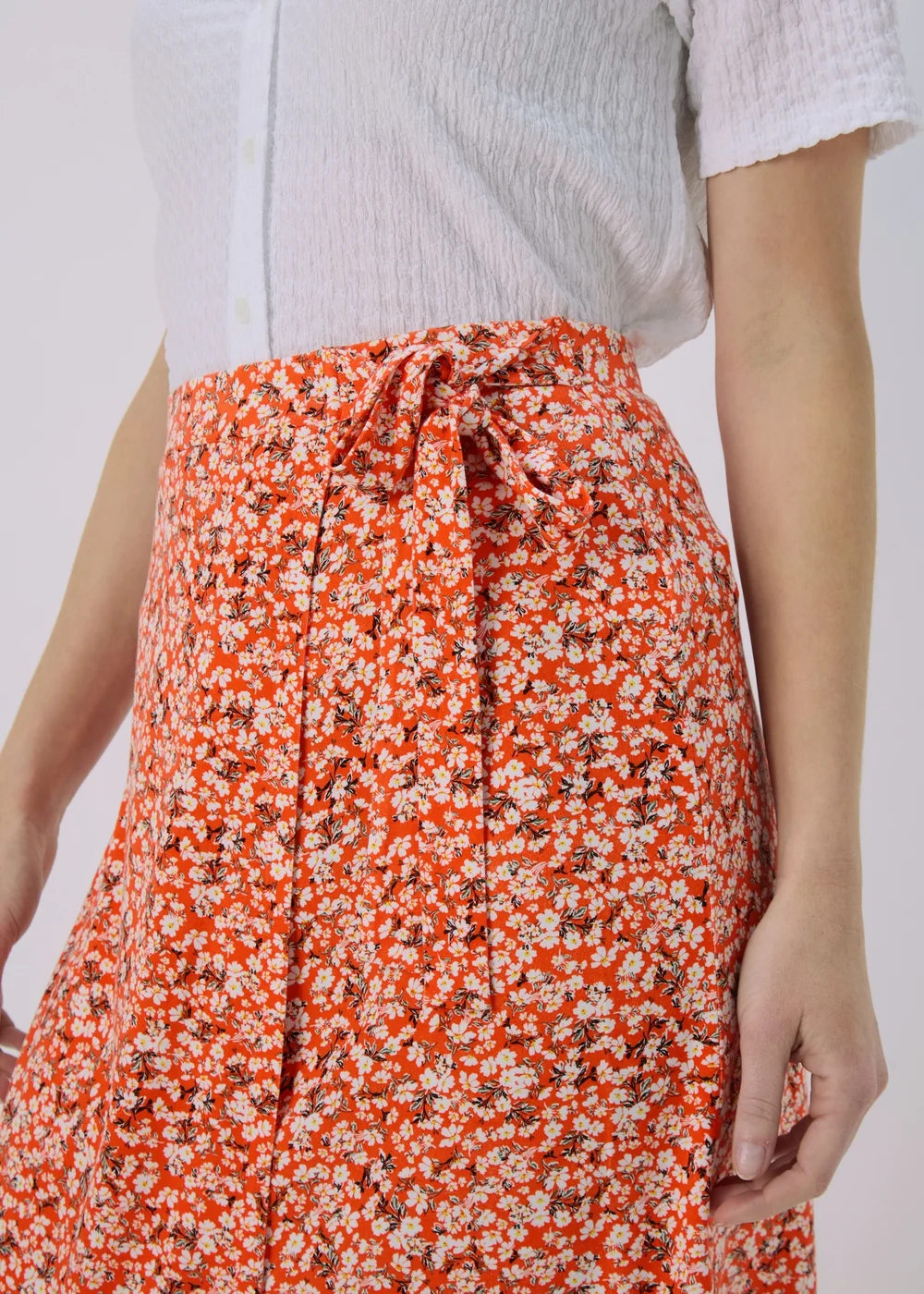 Orange Ditsy Print Jersey Mini Wrap Skirt - Size 8 Image 3