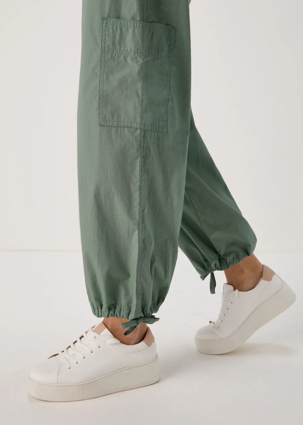 Green Poplin Crop Trousers - Size 8 Image 3