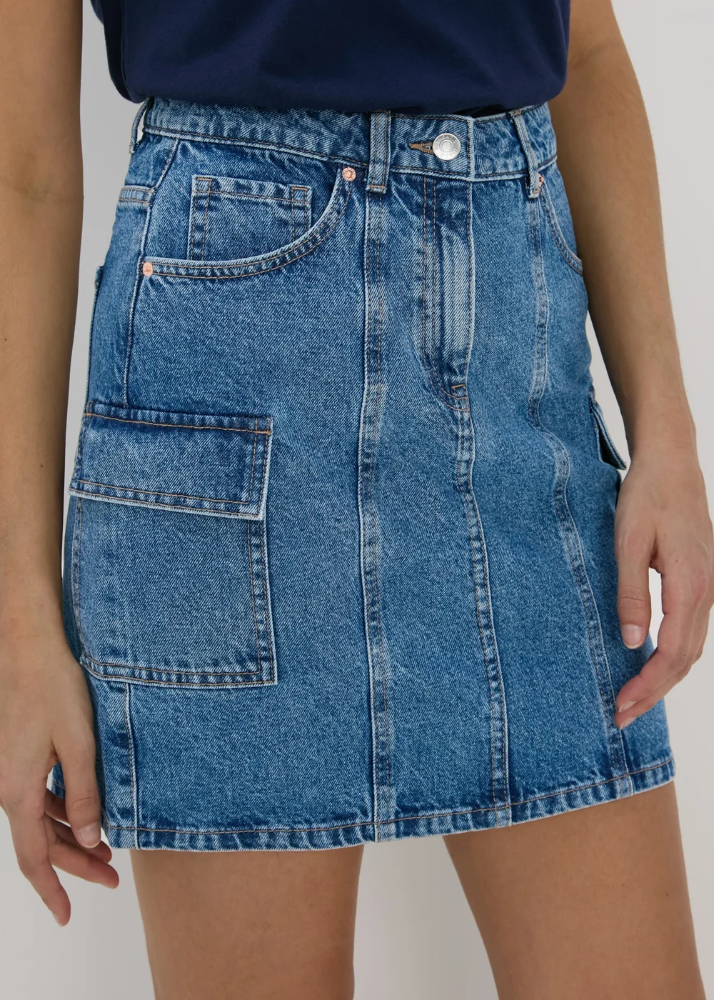 Mid Wash Denim Utility Skirt - Size 8 Image 3