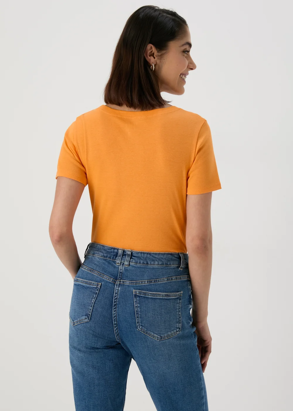 Orange Essential T-Shirt - 8 Image 2