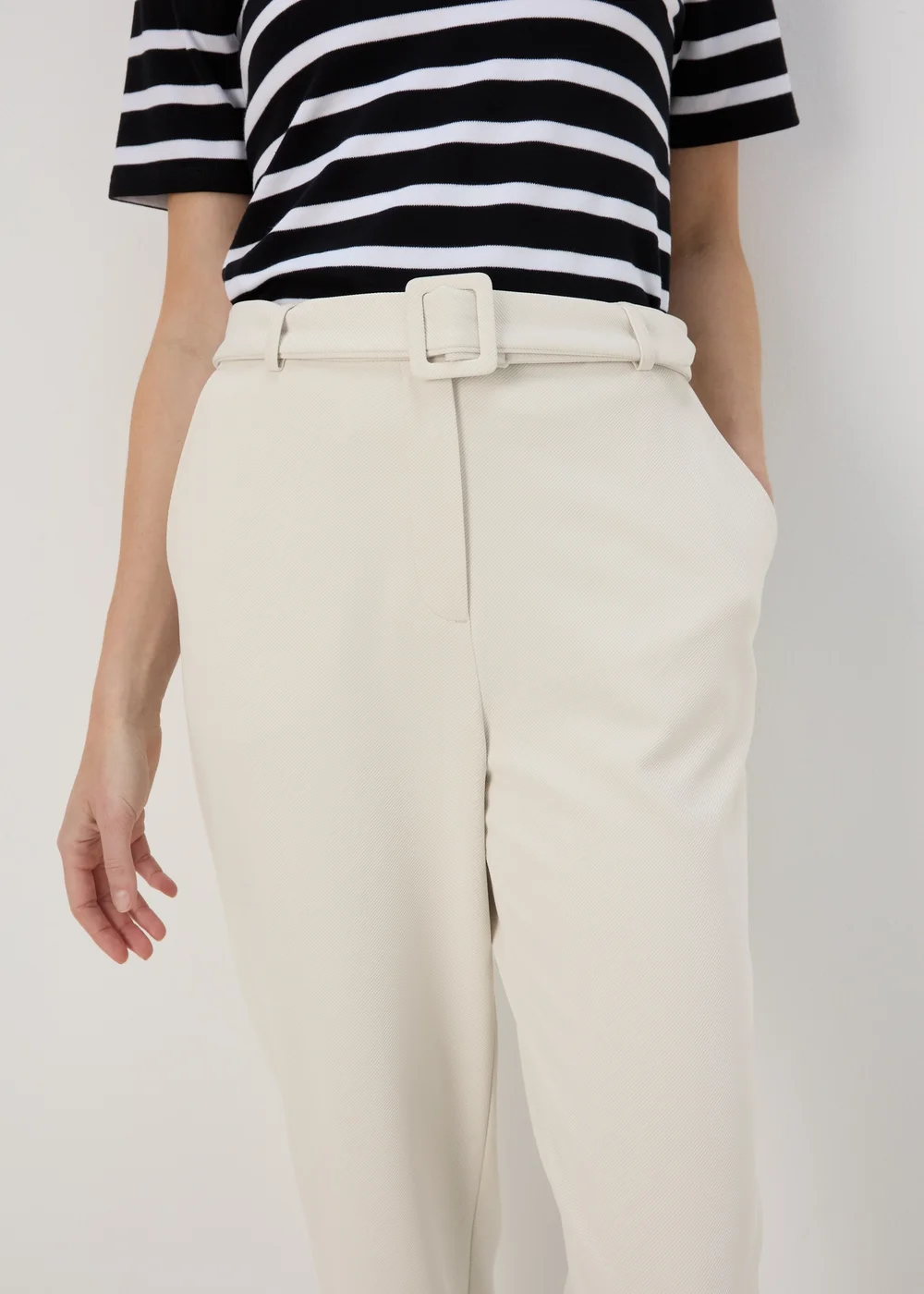 Et Vous Cream Belted Ponte Tapered Trousers - 8 Image 3