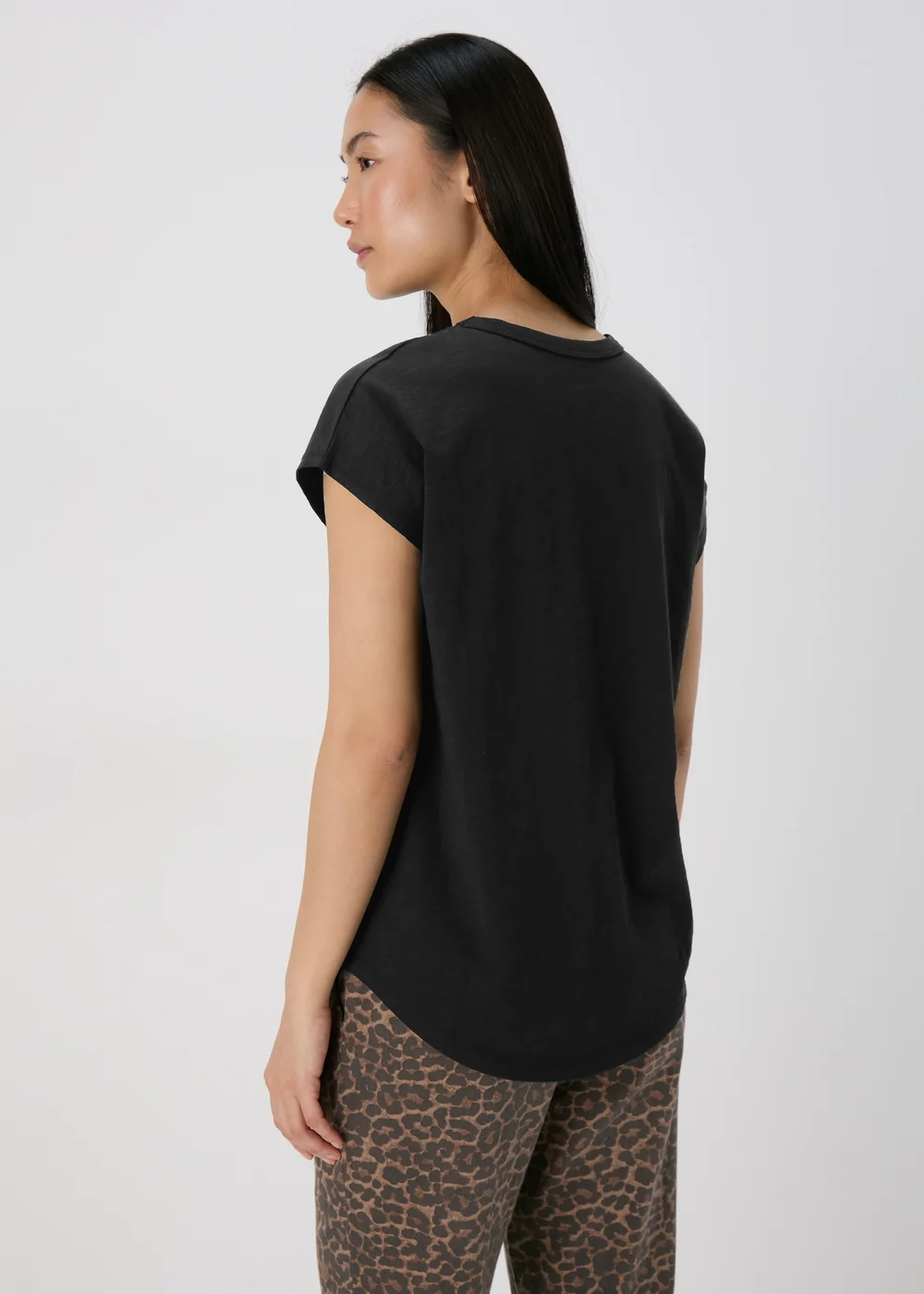 Black Plain Relaxed Fit T-Shirt - S Image 2