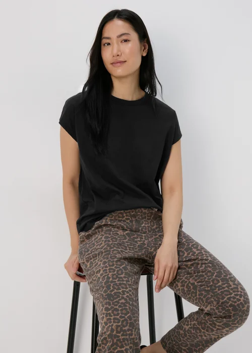 Black Plain Relaxed Fit T-Shirt - S Image 1