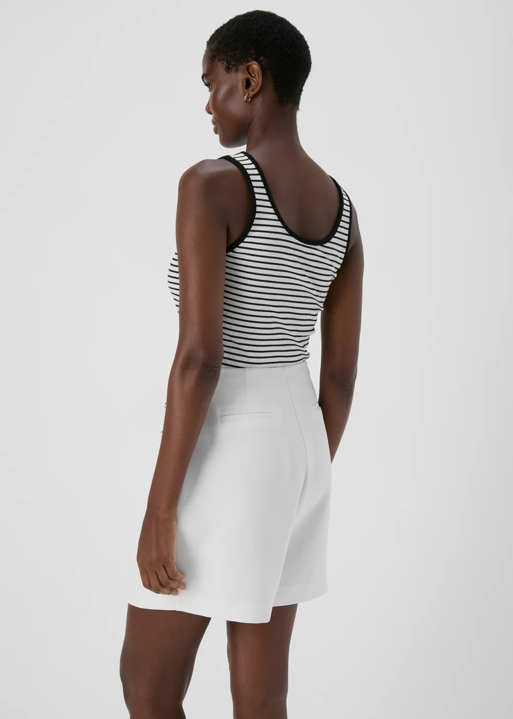 Et Vous White Button Shorts - 8 Image 2