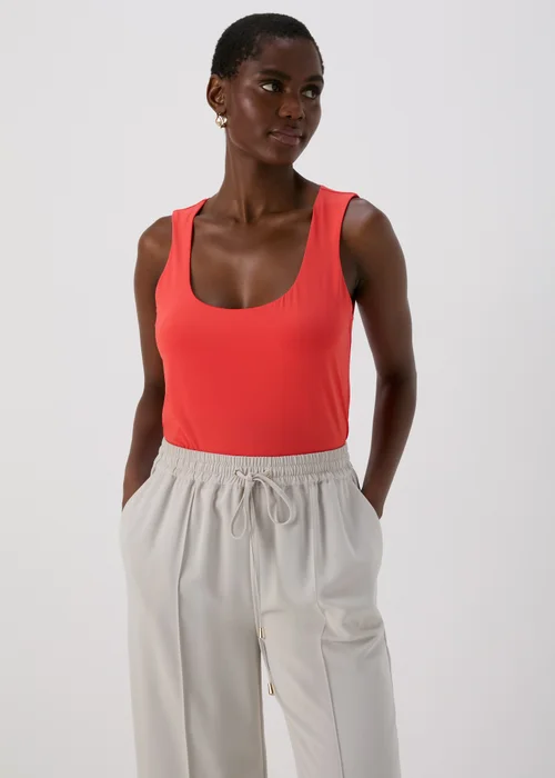 Red Scoop Neck Vest - 8 Image 1