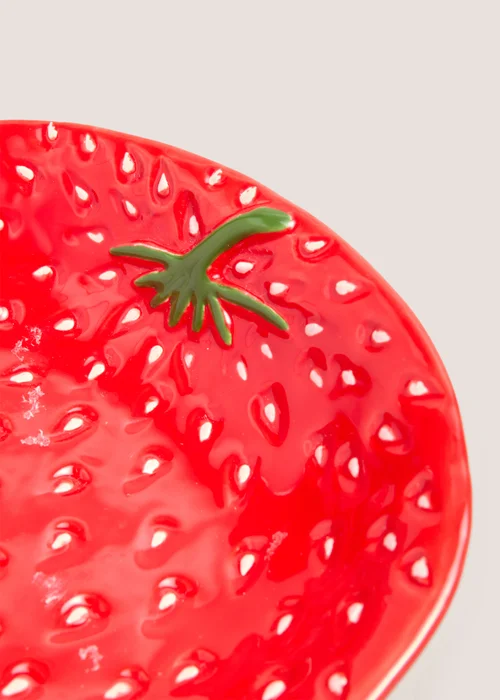 Red Strawberry Bowl (19cm x 19cm x 6.5cm) Image 2