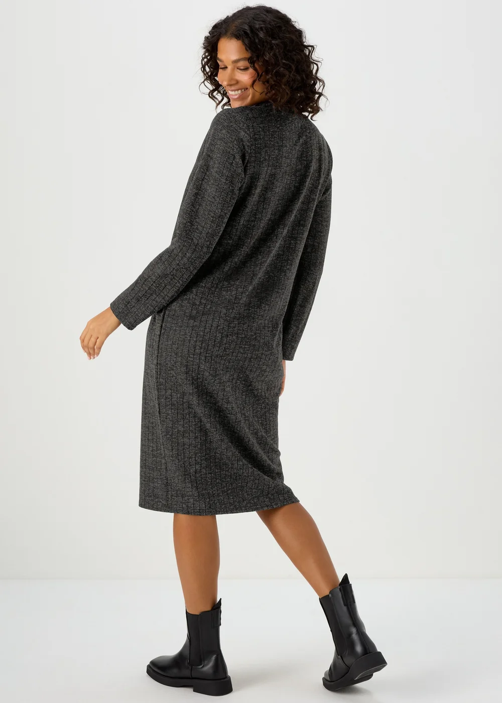 Grey V Neck Ribbed Midi Dress - 8 Image 2