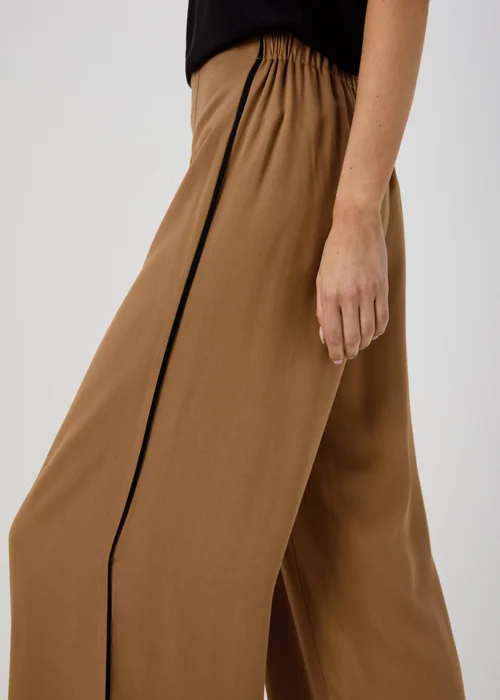 Et Vous Camel Wide Leg Side Stripe Bottoms - 8 Image 3