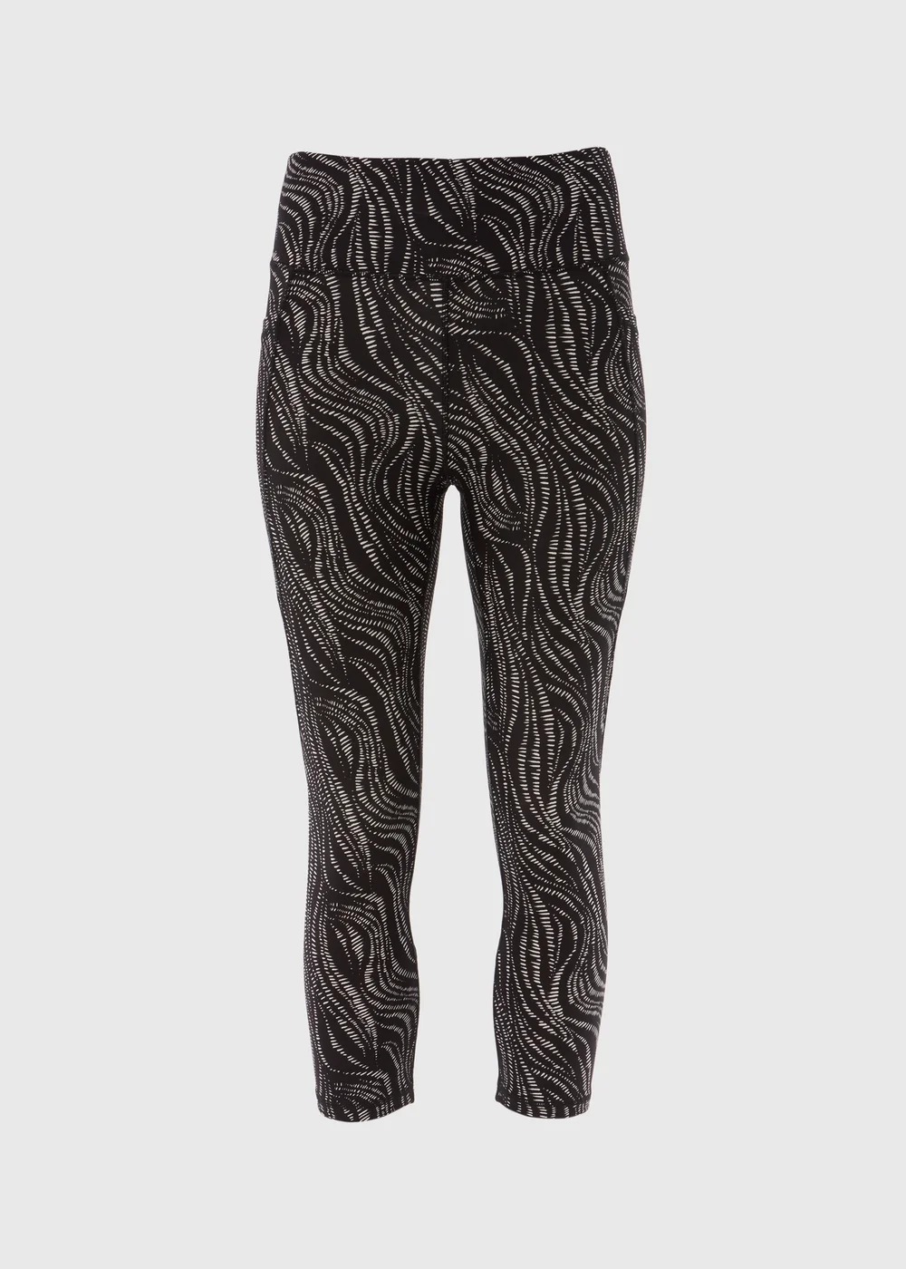 Souluxe Black Mono Printed Capri Leggings - 8 Image 5