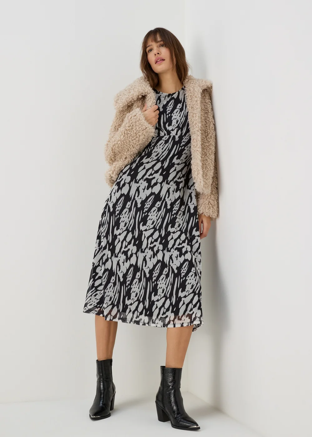 Et Vous Black & White Mesh Midi Dress - 8 Image 4