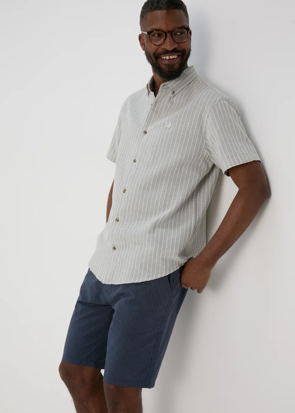 Navy Seersucker Belted Shorts - 32 Image 1