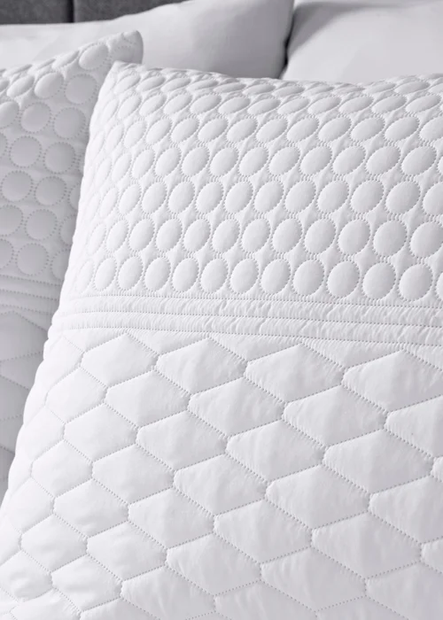 White Hotel Pinsonic Duvet Set - King Image 2