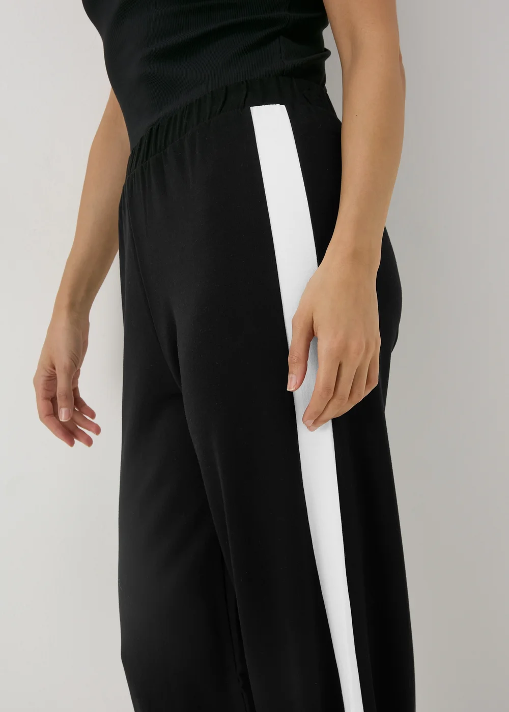 Black Side Stripe Wide Leg Trousers - 8 Image 3