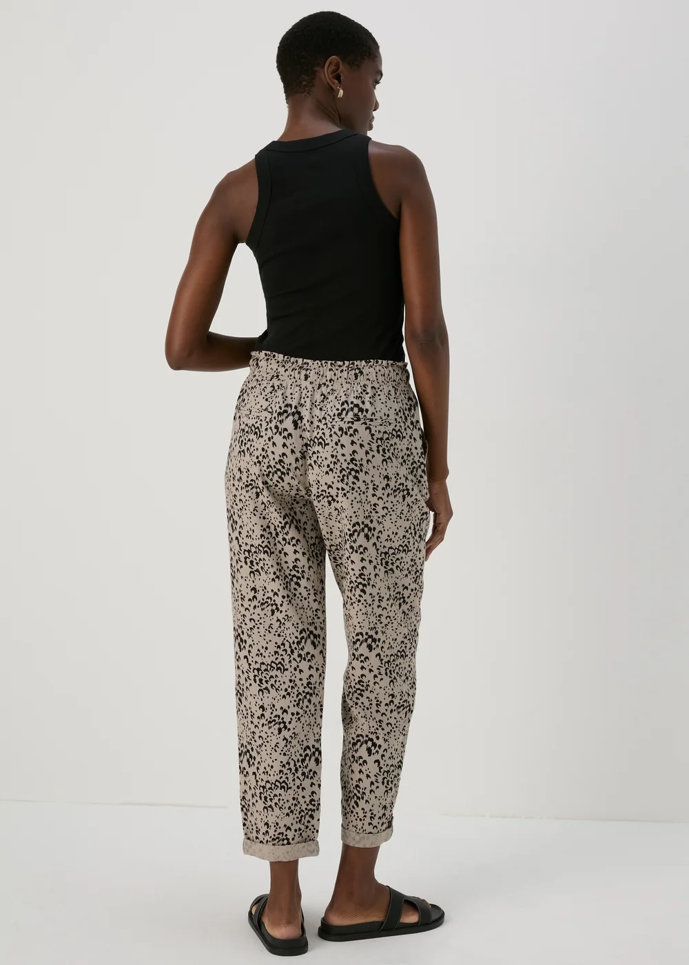 Animal Print Linen Tapered Trousers - 8 Image 2