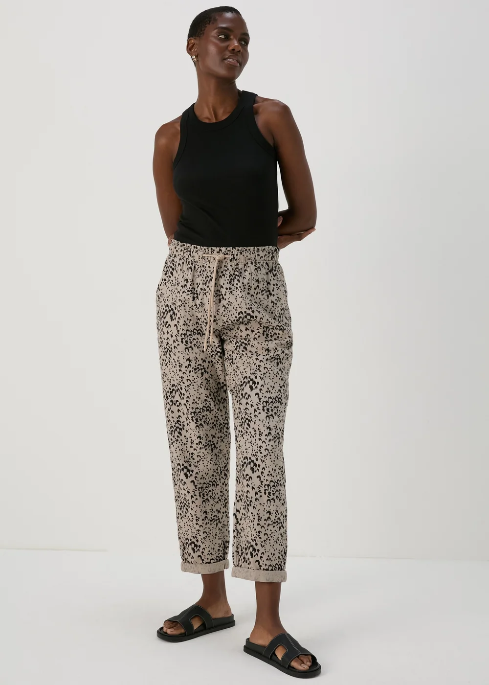Animal Print Linen Tapered Trousers - 8 Image 1