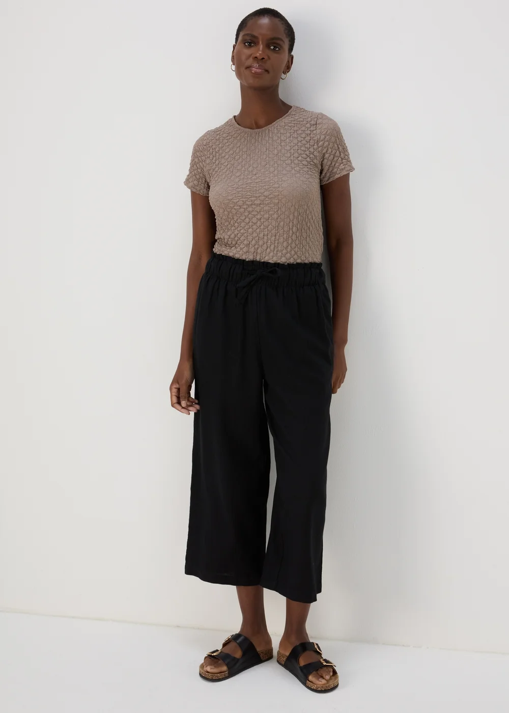Black Linen Wide Leg Crop Trousers - 8 Image 4
