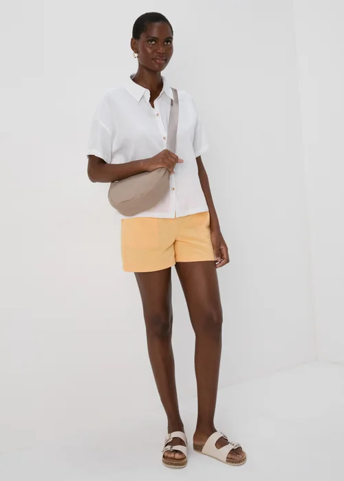White Short Box Shirt - Size 8 Image 1