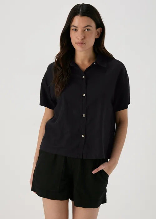 Black Linen Short Box Shirt - Size 8 Image 1