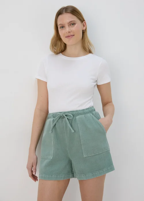Khaki Utility Tie Waisted Shorts - 8 Image 1