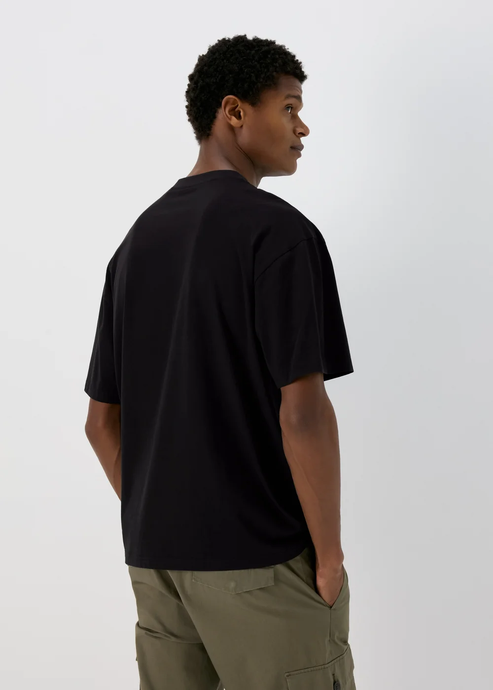 Black Oversized Essential T-Shirt - S Image 2