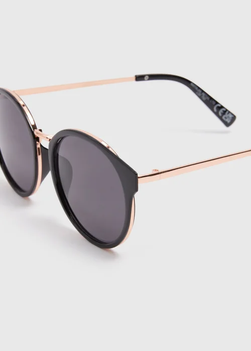 Classic Round Metal-Nose Black Sunglasses - One Size Image 2