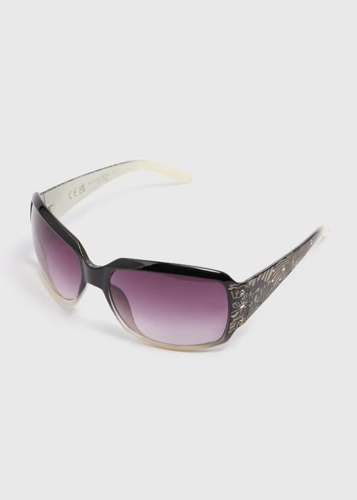 Black Butterfly Side - One Size Image 1