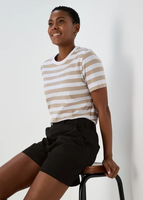 Black Cotton Shorts - 8 Image 4