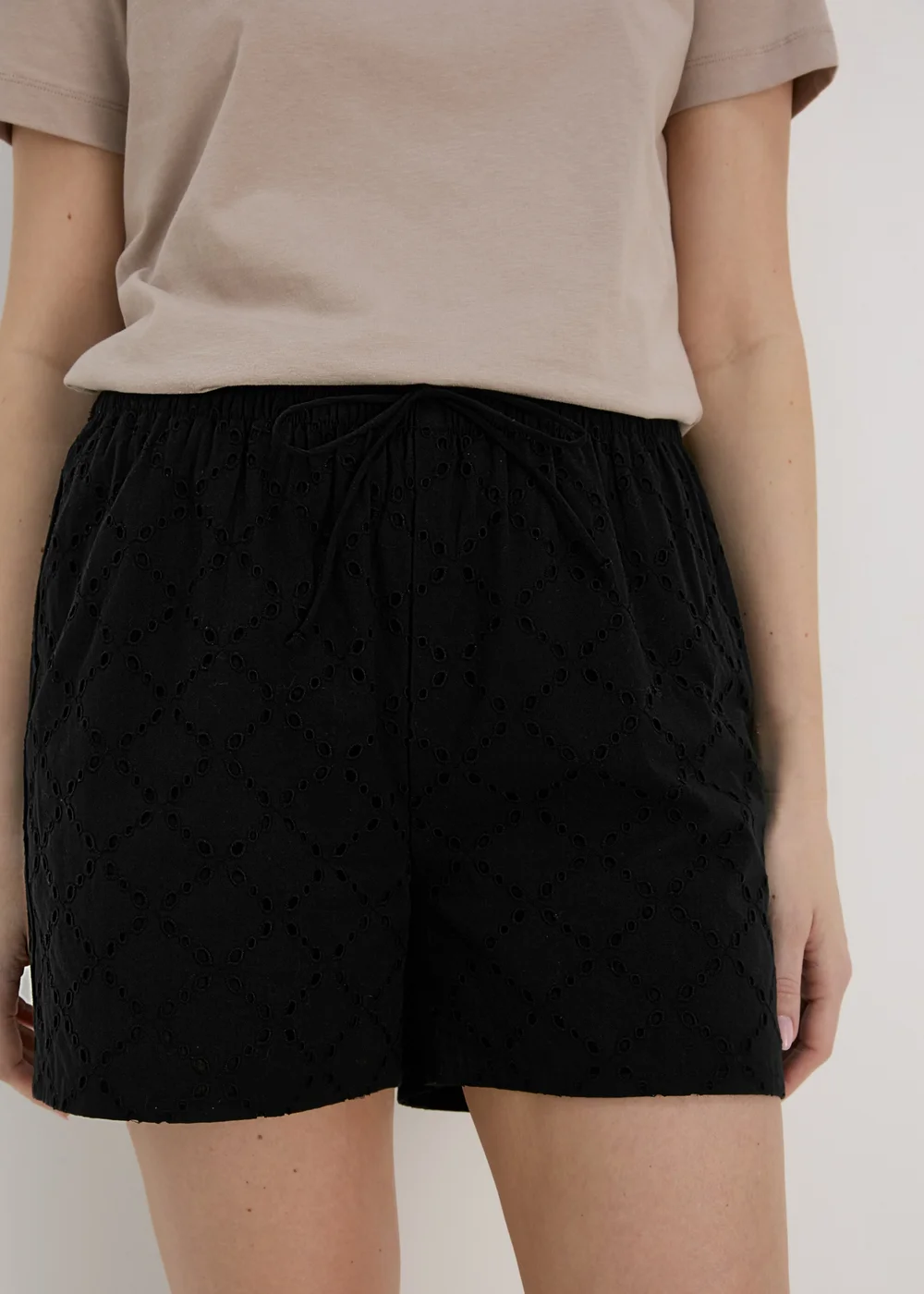 Black Schiffli Shorts - 8 Image 3