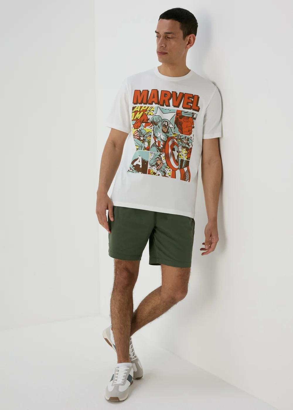 Marvel Ecru Captain America T-Shirt - S Image 1