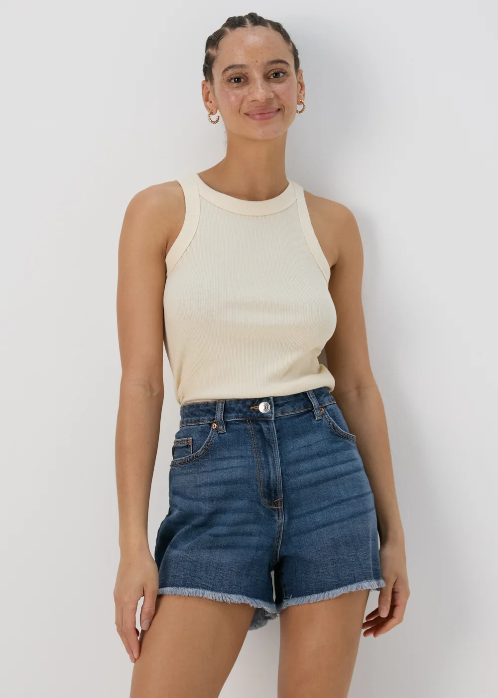 Mid Wash Frayed Hem Shorts - 8 Image 1