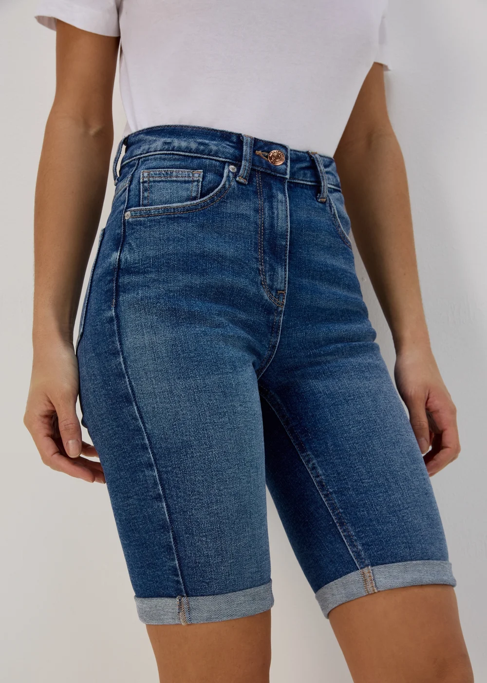Mid Wash Knee Length Shorts - 8 Image 3