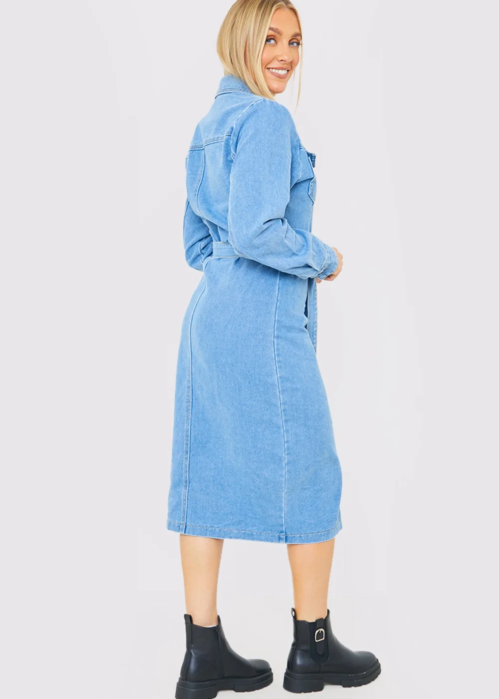 In The Style Light Blue Denim Midi Dress - 8 Image 4